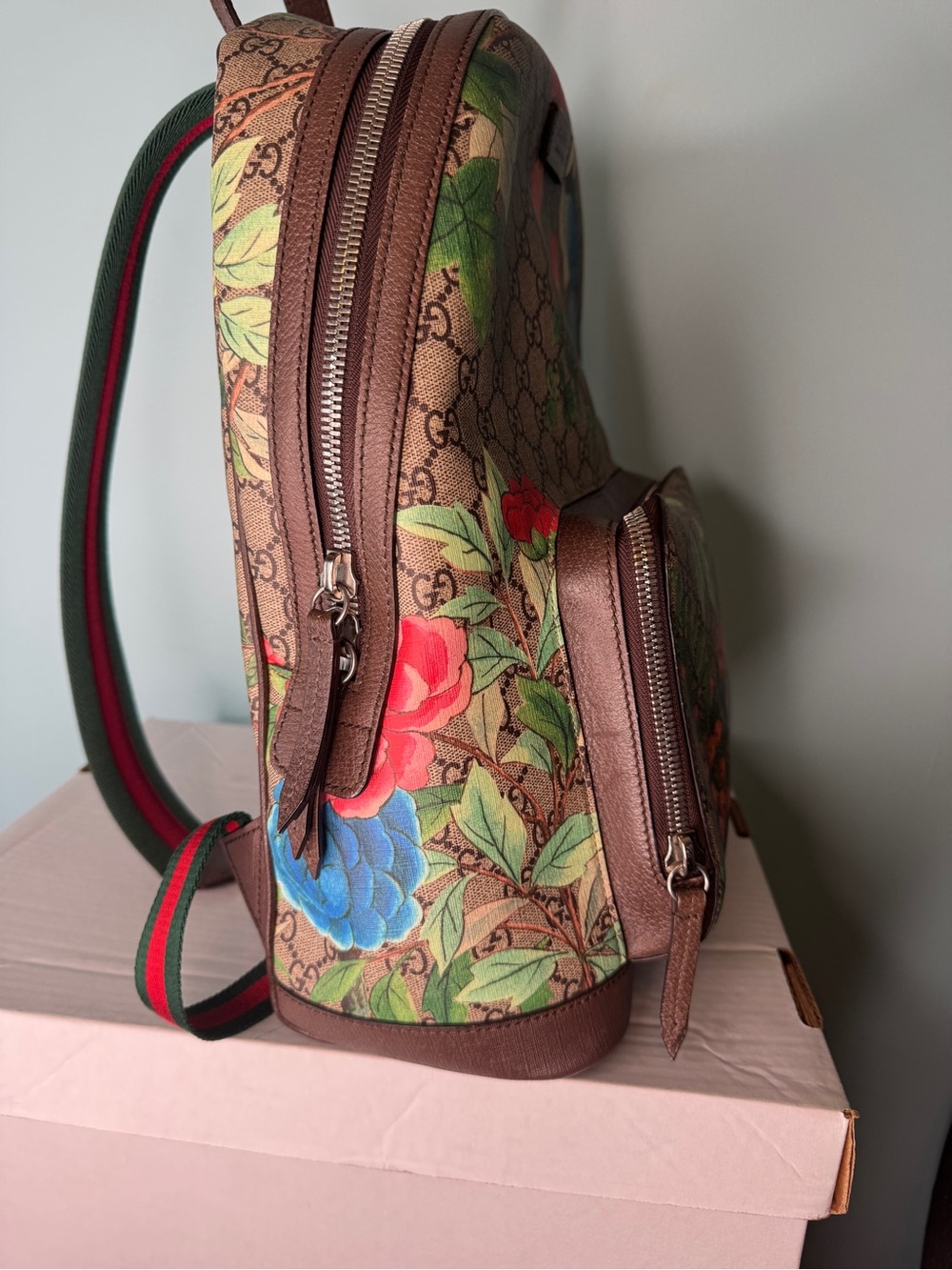 Gucci Brown GG Supreme Floral & Bird Canvas Backpack with Blue Accents - Picture 4 of 13